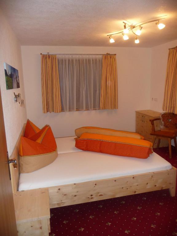 Apart Piz Mondin Pfunds Habitación foto