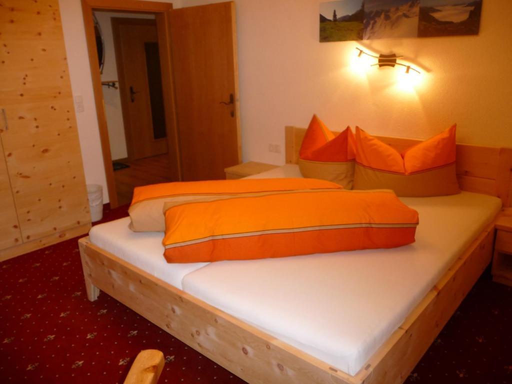 Apart Piz Mondin Pfunds Habitación foto